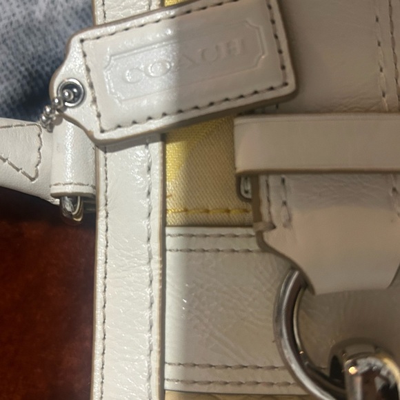 2008 Coach Yellow and Cream Women's Handbag - Picture 5 of 9
